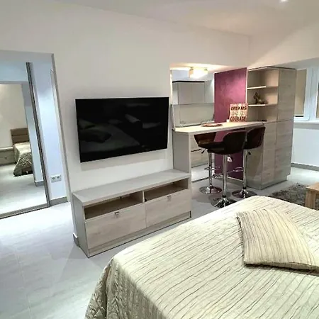 Cathedral Apartment